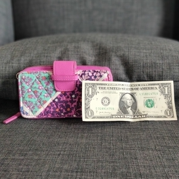 Vera Bradley Colorful Floral Wallet Multiple Pockets Credit Card Slots Zipper - Picture 10 of 10